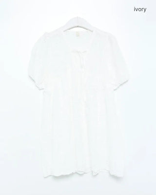 V-neck string punching blouse