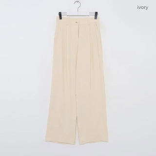 One-pintuck wide slacks