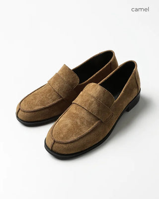 Basic suede loafers