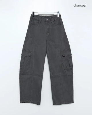 Wide-fit cargo pants with elastic back waistband