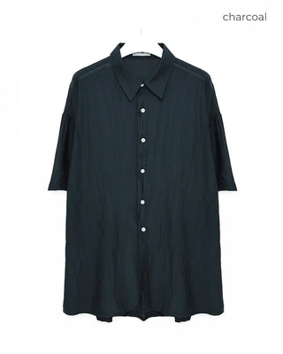 Linen-like shirred short-sleeved shirt