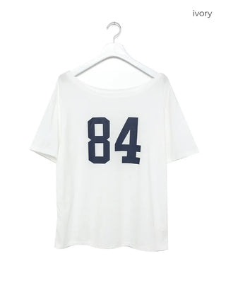 84 Off-shoulder T-shirt