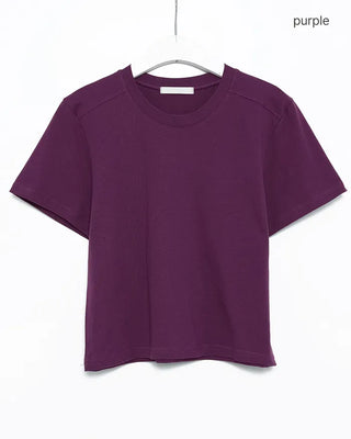 Shoulder seam semi-cropped half T-shirt