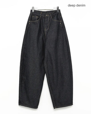 Hip studded flap pocket rigid balloon jeans