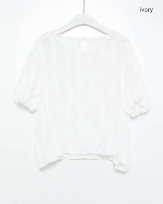 Seersucker frill short-sleeved blouse