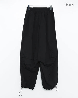 2-Way Knee-Tuck Easy Nylon Pants