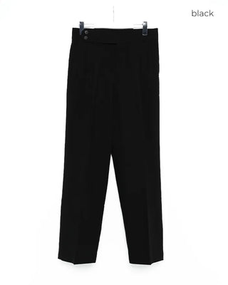 Two-button, one-pleat wide-leg slacks
