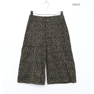 Leopard print Bermuda shorts