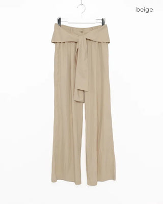 Scarf-layered pants