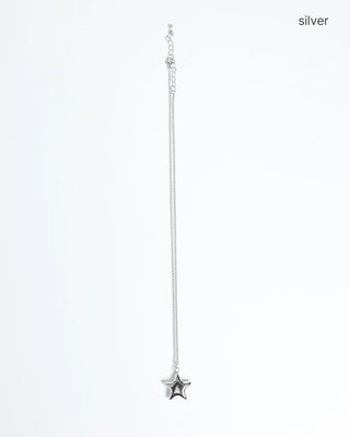 Star pendant necklace