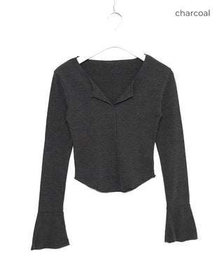Open V-neck cuff detail T-shirt