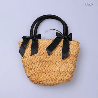 Two-ribbon basket bag