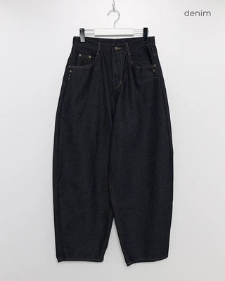 Studded pocket balloon denim pants