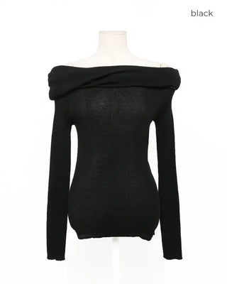 Slim Off-Shoulder Knit