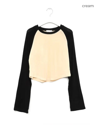 Simple raglan sleeve T-shirt