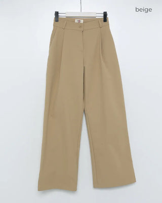 Classic pleated wide slacks