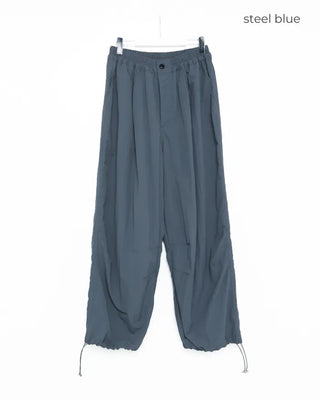 (Unisex) Black Button Elastic Waist Parachute Pants