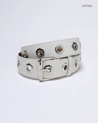 Simple eyelet belt