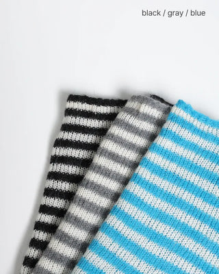 Boat neck striped loose knit