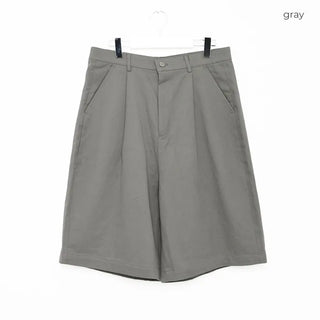 Pleated cotton shorts