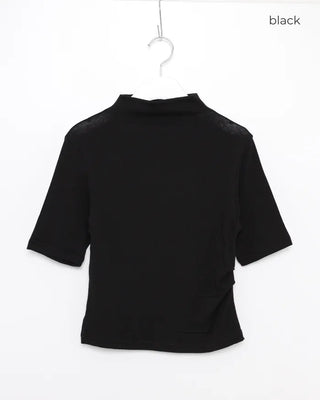 Half-neck short-sleeved T-shirt