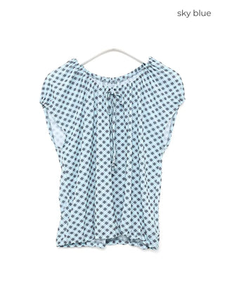 Checked round blouse