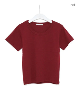 Colored short-sleeved T-shirt