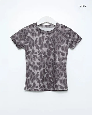 Leopard print cropped t-shirt