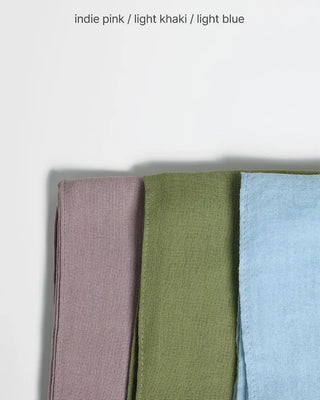 Simple color scarf
