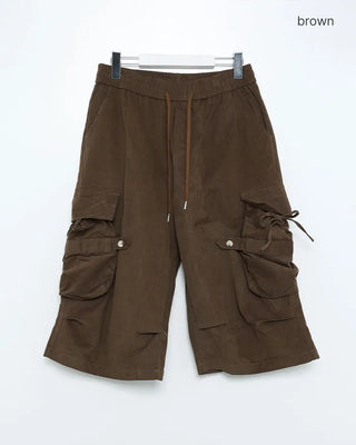 Wide cargo shorts