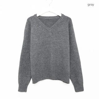 V-neck knitwear