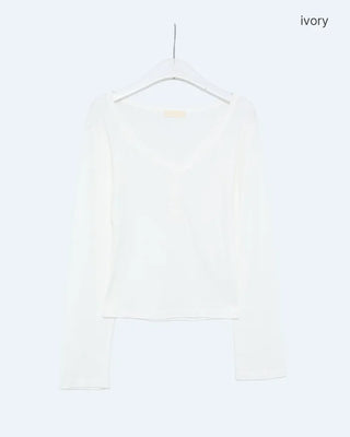 V-neck perforated button long-sleeve shirt