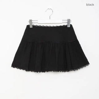 Lace mini skirt
