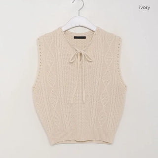 Ribbon knit vest