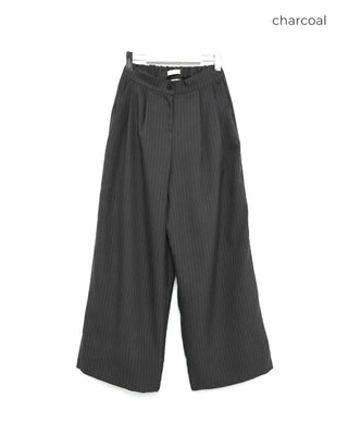 Pintuck striped wide slacks