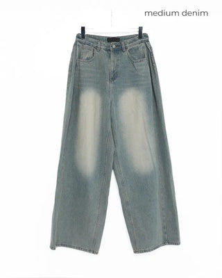 Side-tucked balloon denim pants