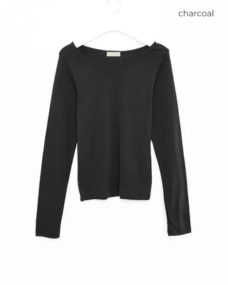 Long-sleeved T-shirt