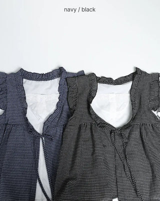 Checkered frill layered sleeveless top