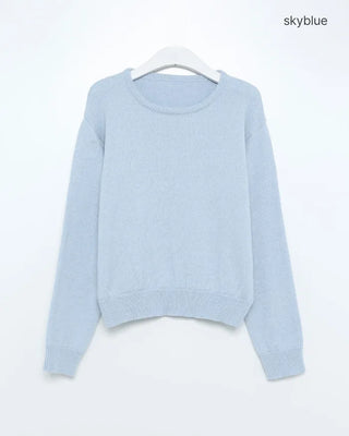 Simple round-neck knit