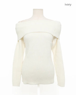 Off-shoulder knit