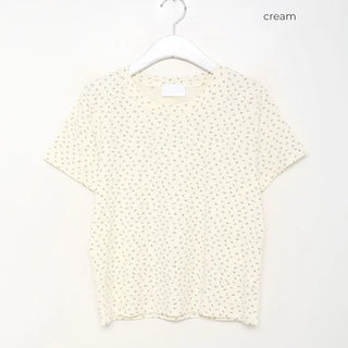Flower pattern T-shirt