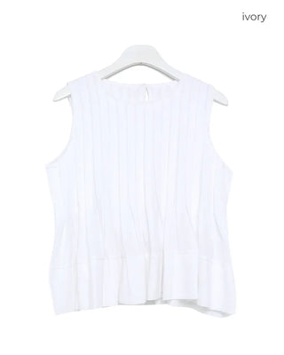 Pleated sleeveless blouse