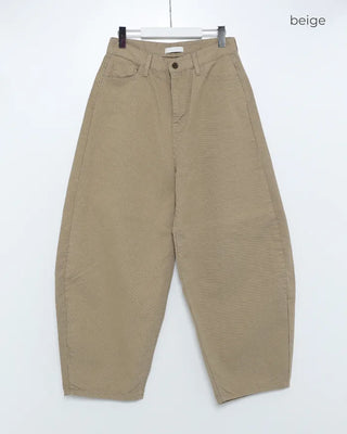 Back check pocket design pants