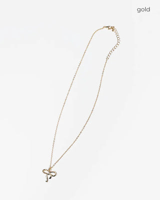 Ribbon necklace