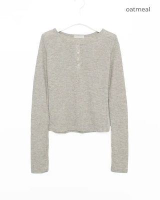 Round neck button long sleeve T-shirt