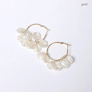 Shell earrings