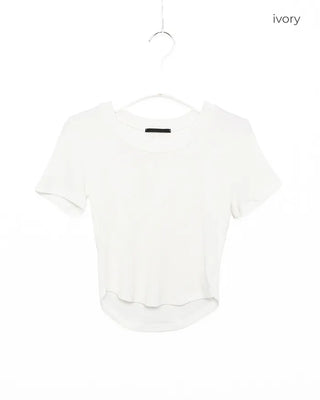 Round-cut cropped T-shirt
