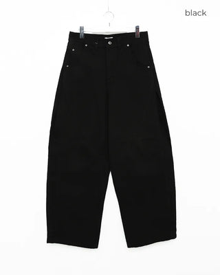 Pants with a diagonal panel design