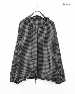 Drawstring hem check windbreaker