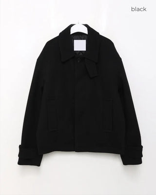 Button-collar half coat